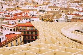 塞维利亚在西甲持续攀升，争夺欧战资格