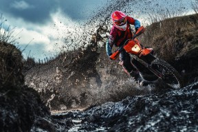 德甲联赛的绿色可持续发展策略，德甲绿色队服