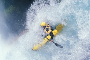 新西兰全黑队的组织进攻与破防能力令人赞叹，新西兰全黑队的组织进攻与破防能力令人赞叹的是