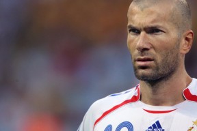 查默斯冲刺表现成夺冠关键，查尔莫斯得分