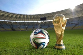 曼联主帅力挺新星展现信任态度，曼联主角